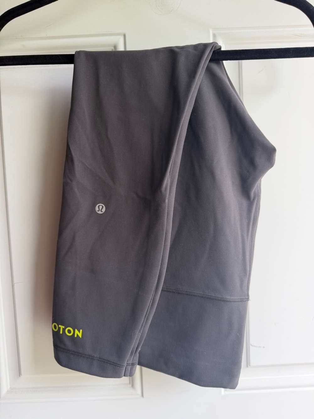 Lululemon x Peloton Wunder Train charcoal gray leggings, size 8.